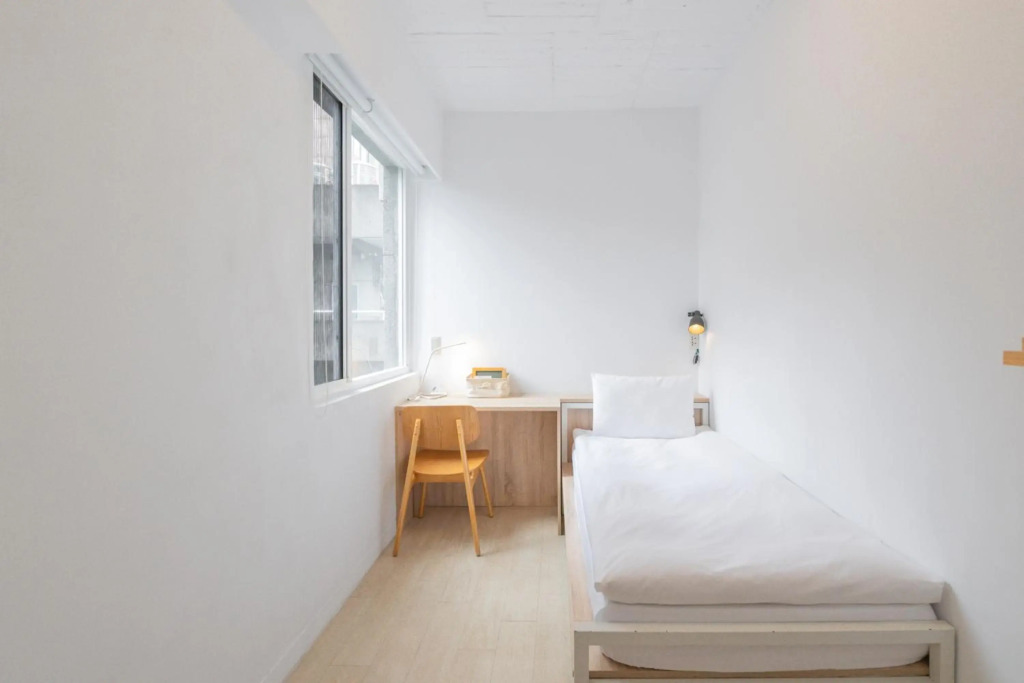 Flip Flop Hostel - Main Station