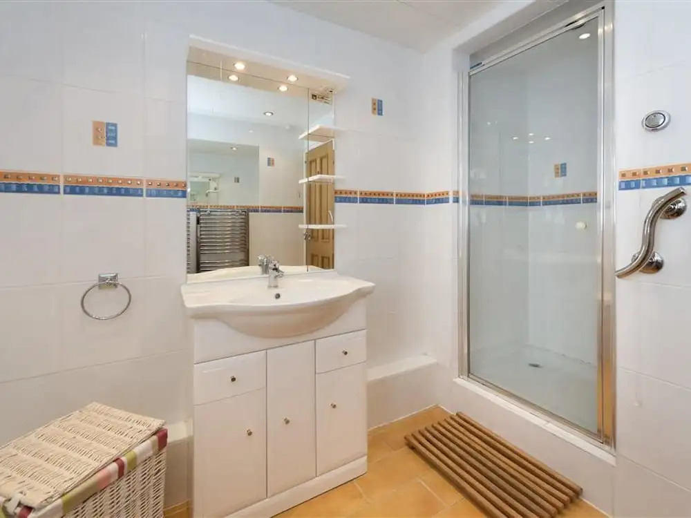 A Comfortable Stay in This House Near Abersoch and Snowdonia National Park