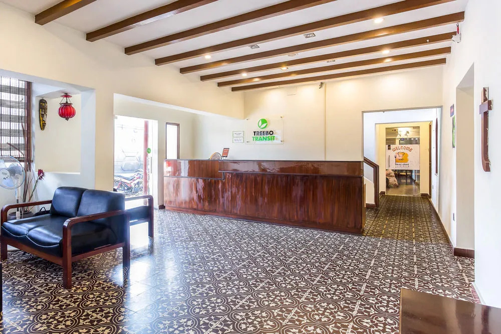OYO Flagship 2207 Hotel Transit