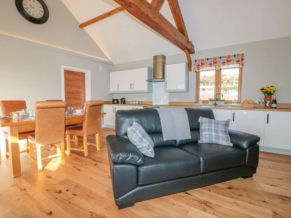 Lundy Lodge - Begwyns View