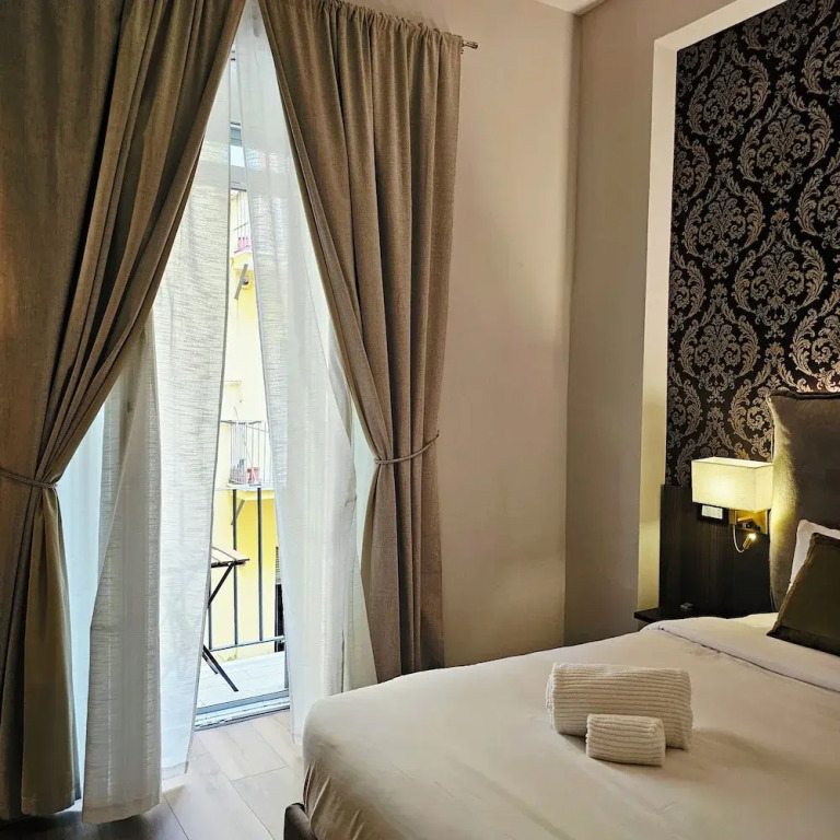 STOA ROME Boutique Suites