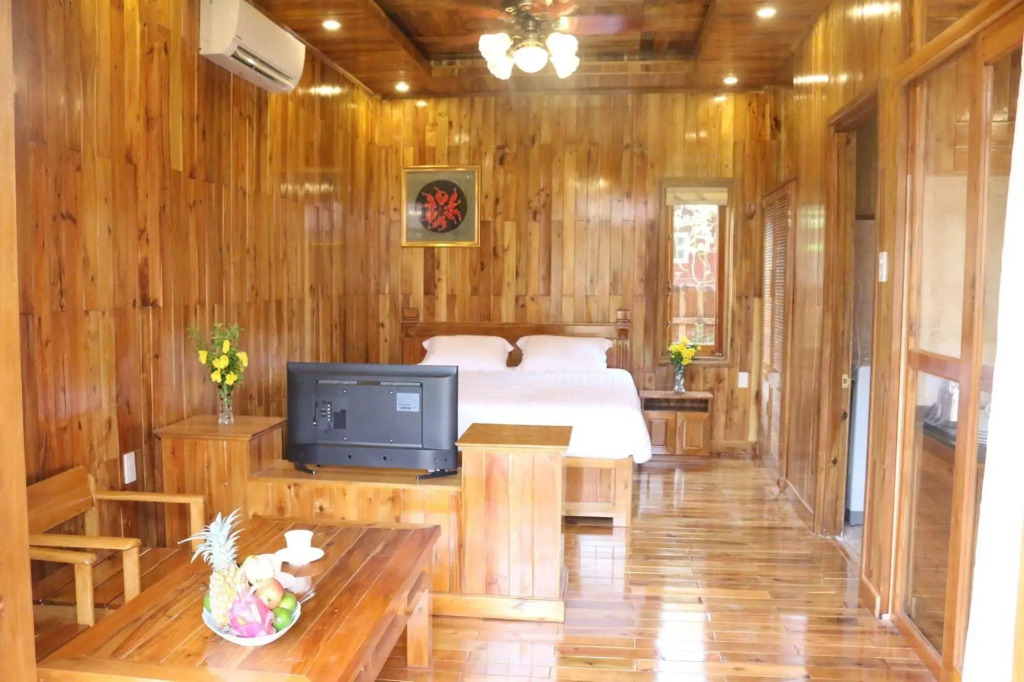 Green Ruby Villas