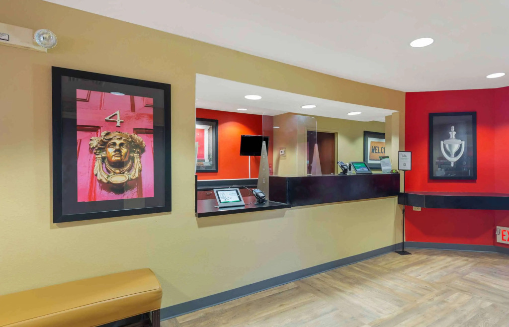 Studio 6 Chantilly VA Washington Dulles Airport