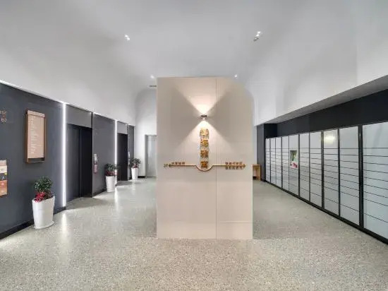 Yuhai Elegant Residence Fantawild Hangzhou Bay