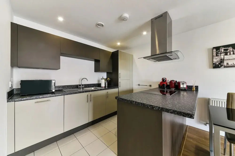 Luxury 2 bed Apartment in Canary Wharf - Free Wifi