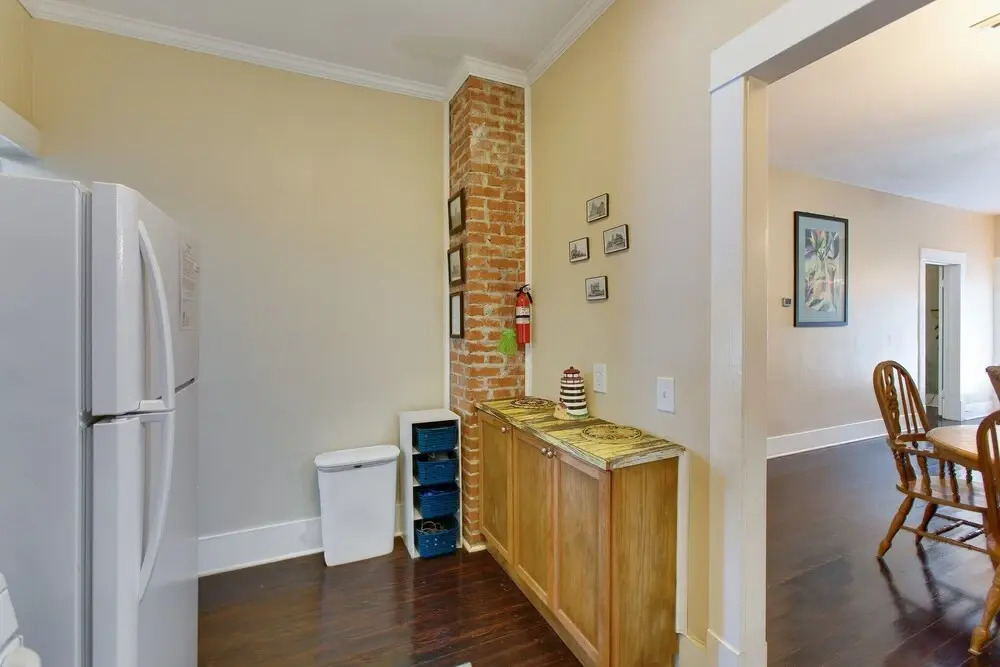 Sea Life - Just Blocks To Beach! 3 Bedroom Home by Redawning
