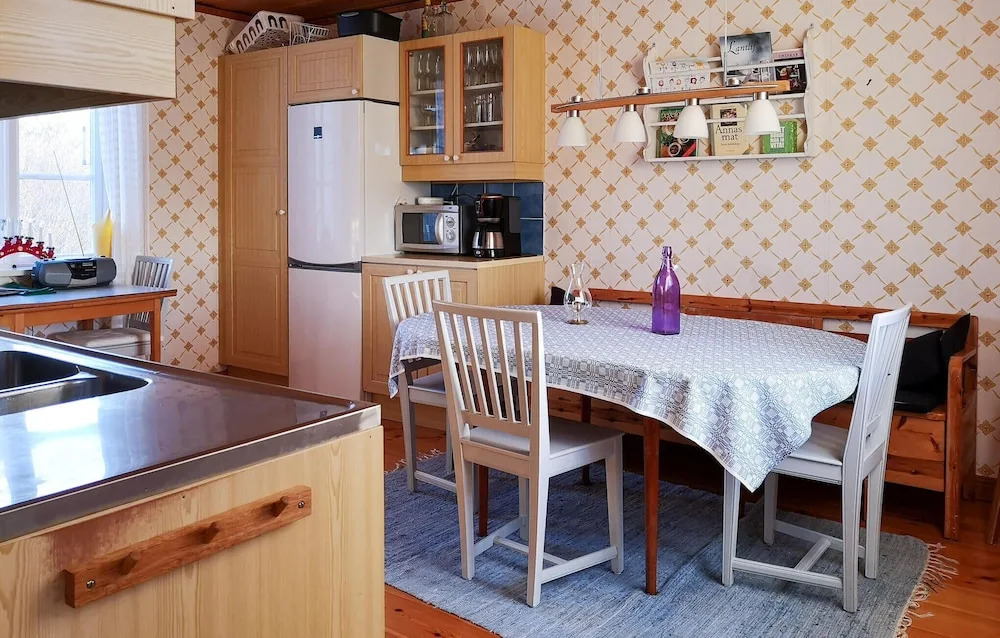 Nice Home in Klintehamn With 3 Bedrooms and Wifi