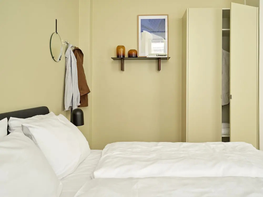 Apēron Apartment Hotel