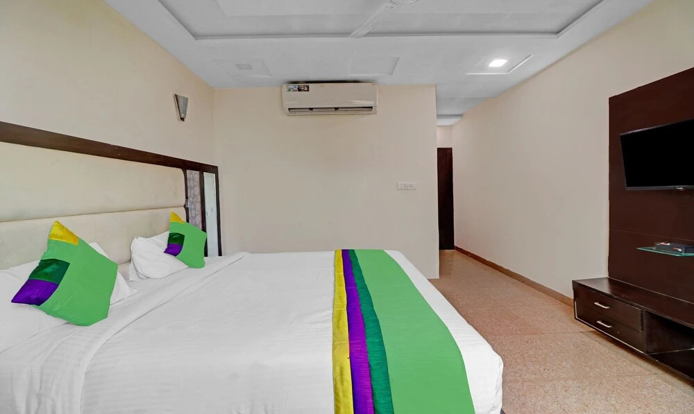 Treebo Trend Hotel Grand Father