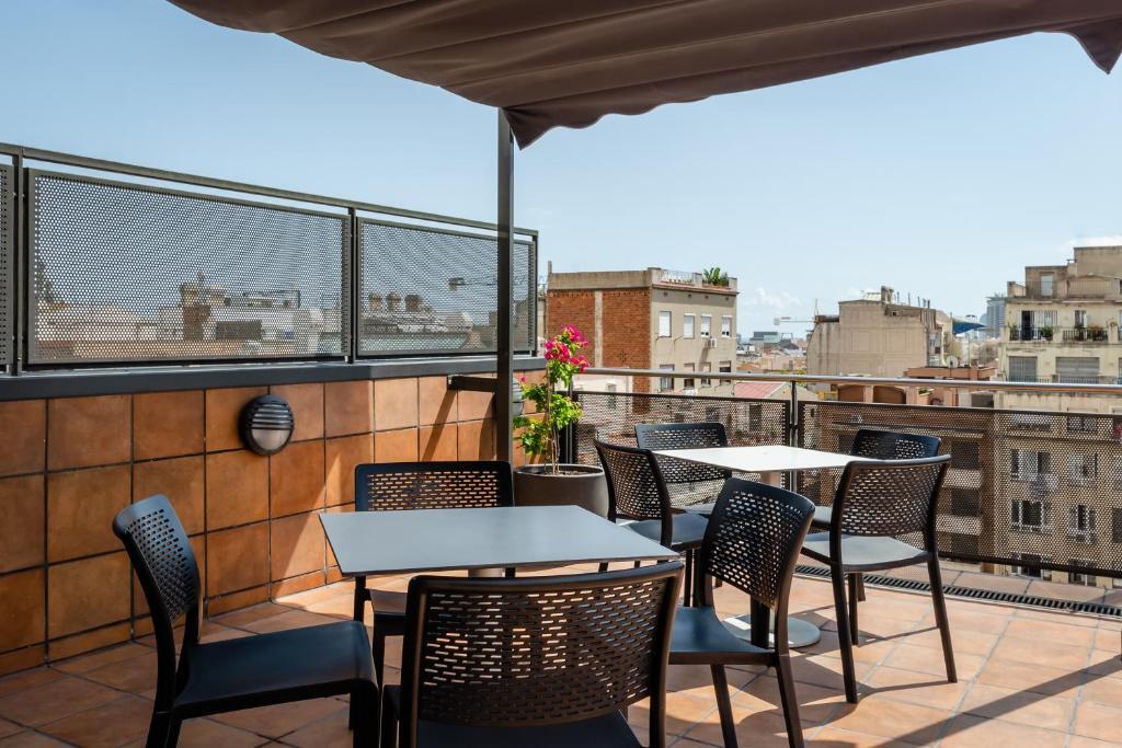 Отель Petit Palace Eixample