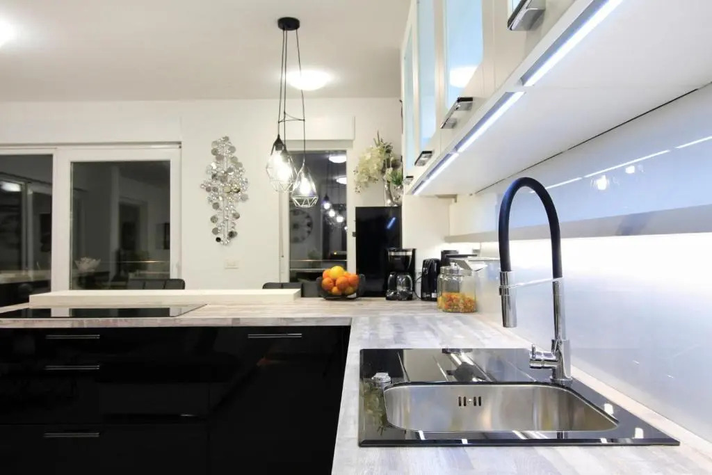 Lux penthouse with beautiful sea and island view 6 + 2