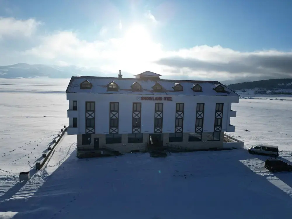 SNOWLAND OTEL SARIKAMIs