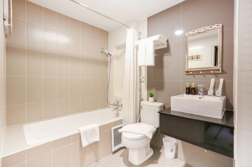 The Sathon Vimanda Hotel