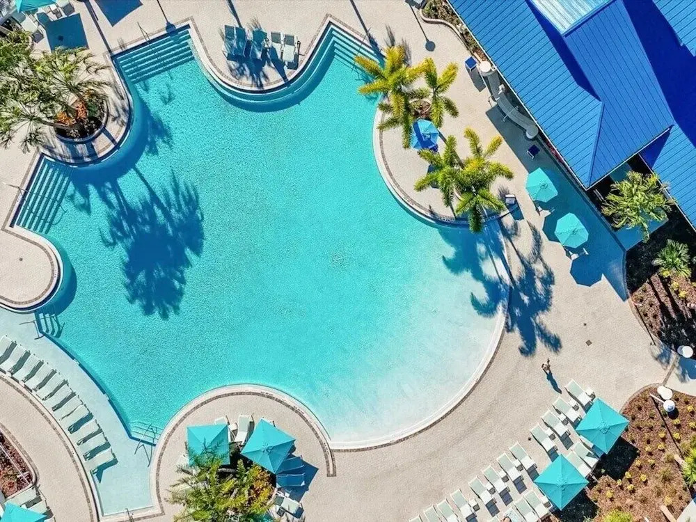 3417lw · Brand New 7 Bedroom With Pool /spa/ Themed, Close