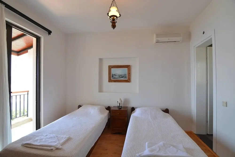 Villa Peak