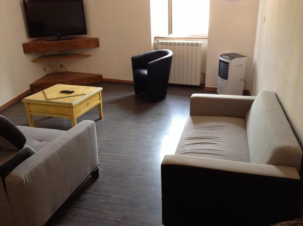 Apartment With 3 Bedrooms in Couffoulens, With Wonderful City View, Fu