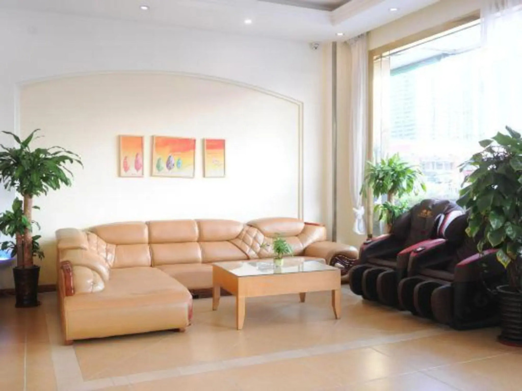 Puning Rujia Hotel(Puning International Clothing City Times Center)