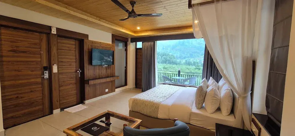 Nazaara - A Luxe Retreat