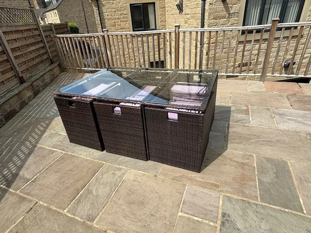 12 Guests - Hot Tub - Free Parking in Huddersfield