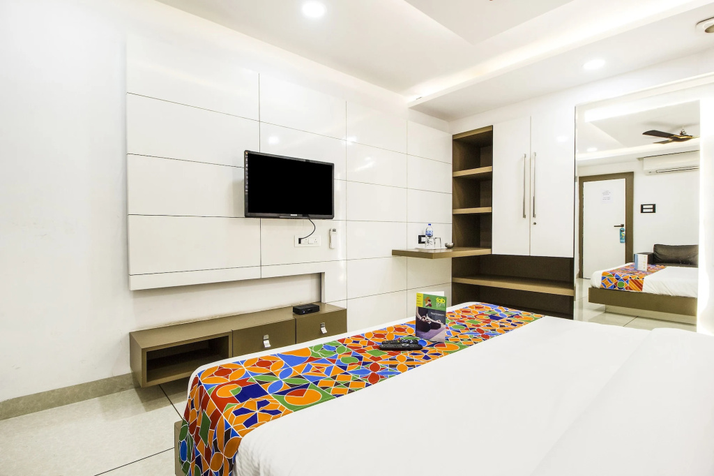 FabHotel Rajnandani Residency