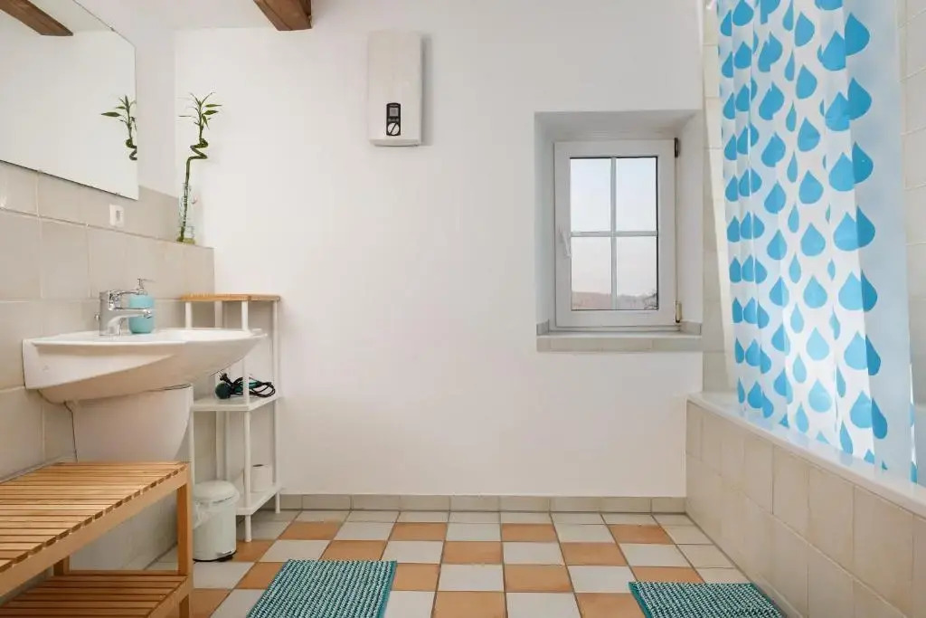 Auszeit-Eifel Eifelhaus "Burgaß 1807" Sauna & Badezuber