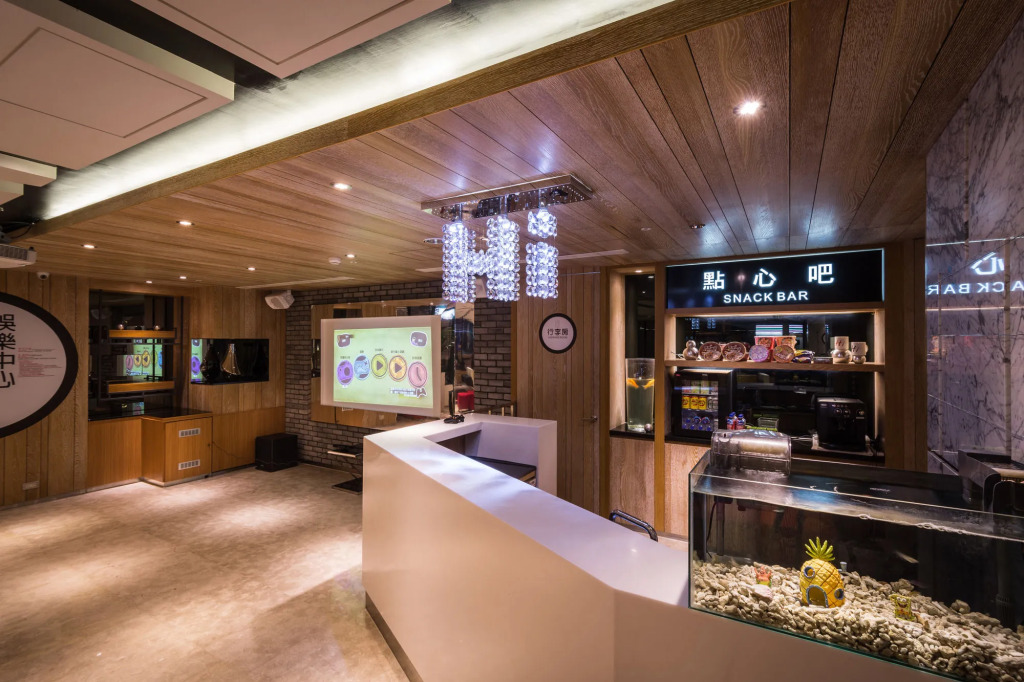 HOTEL HI- Chui-Yang