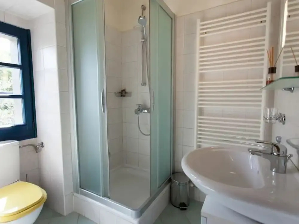 House of Olives Comfortable Holiday Residence