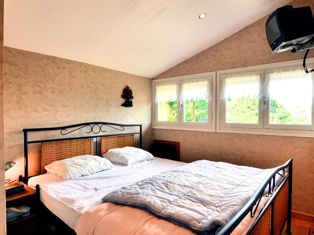 Holiday Home in La Roche-en-Ardenne near Forest