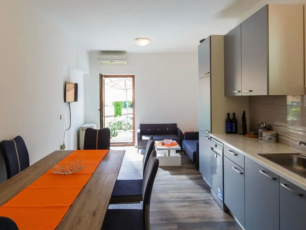 Alluring Apartment in Ičići with Terrace