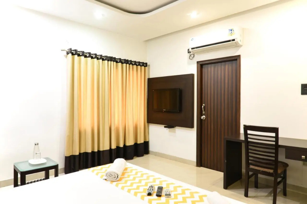 FabHotel Hill View Jubilee Hills