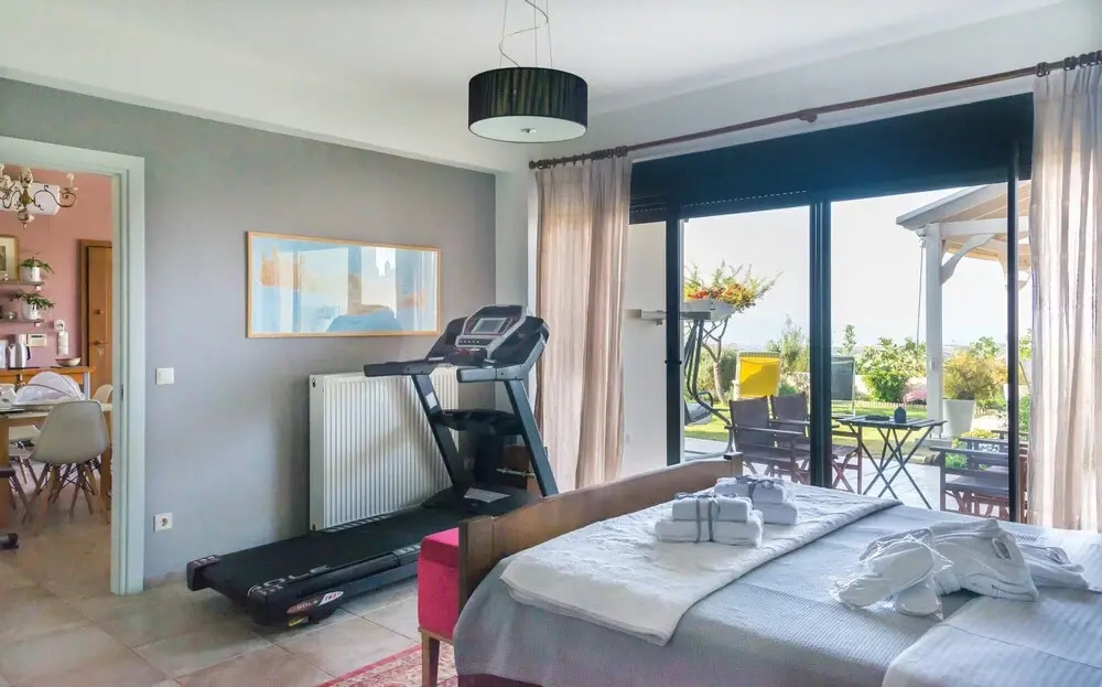 Muses: Panoramic View, Close To Historical Sites