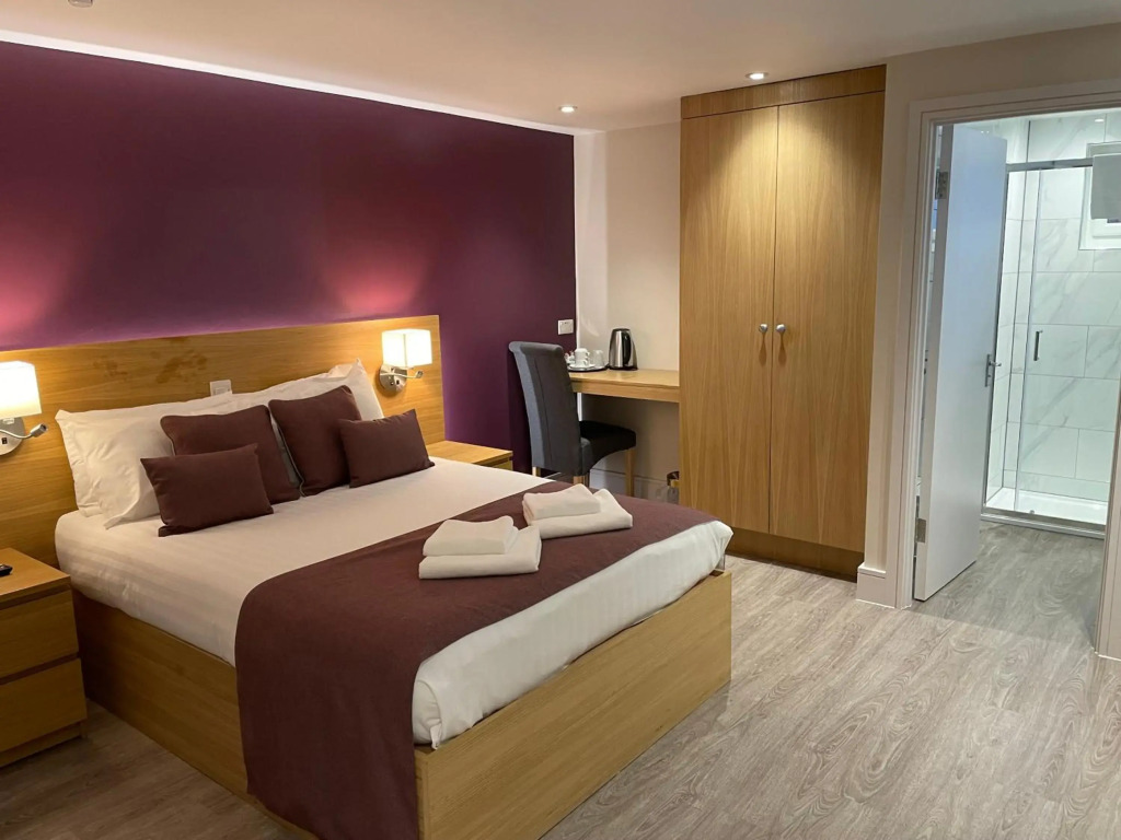 Holtwhites Hotel