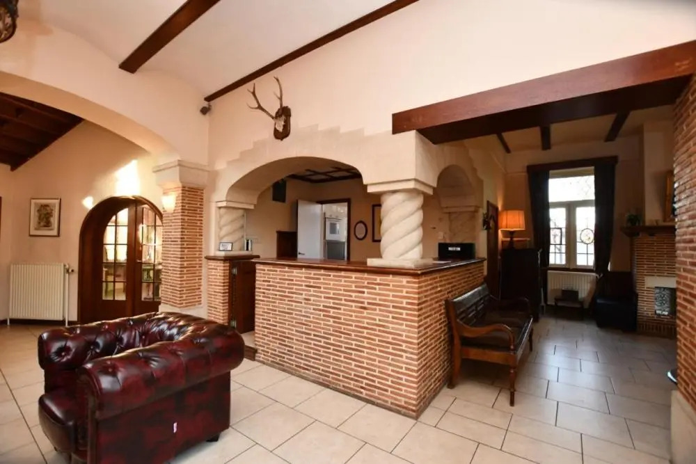 La Villa Spa, à 10 minutes à pied du centre ville
