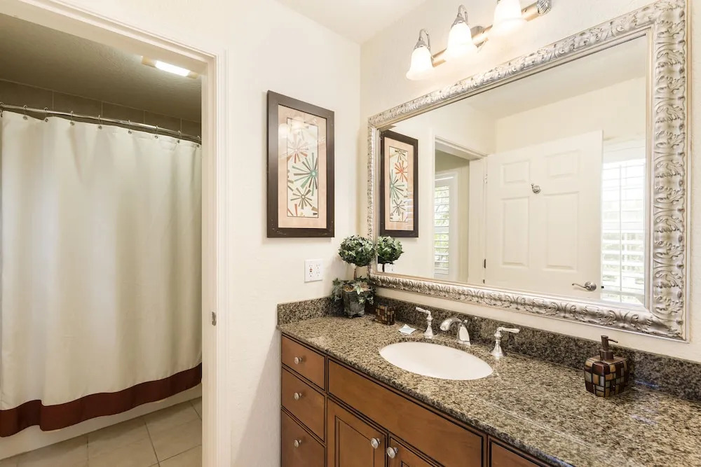 Rvh_285r Whisper Way Escape 3 Bedroom Condo