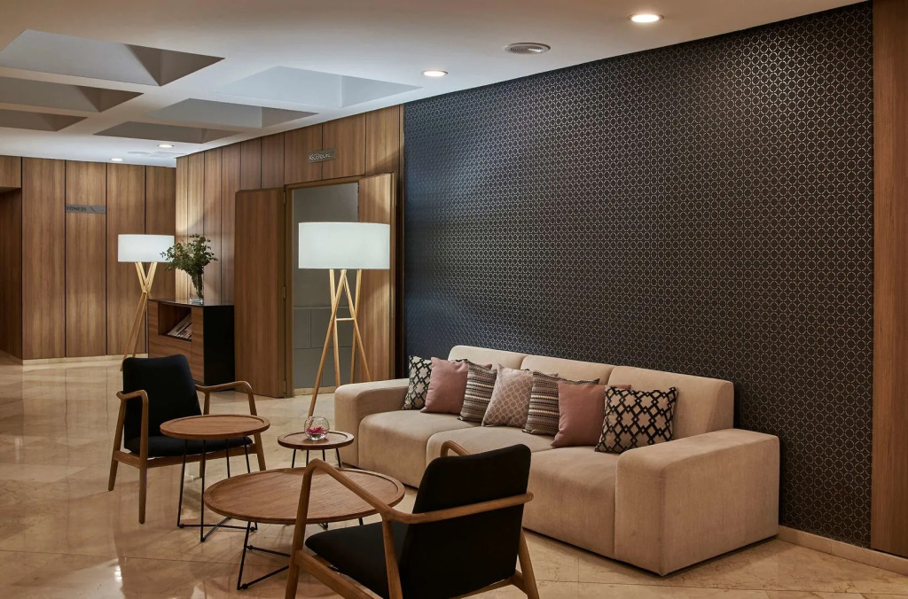 iStay by NH Ciudad de Valencia Hotel