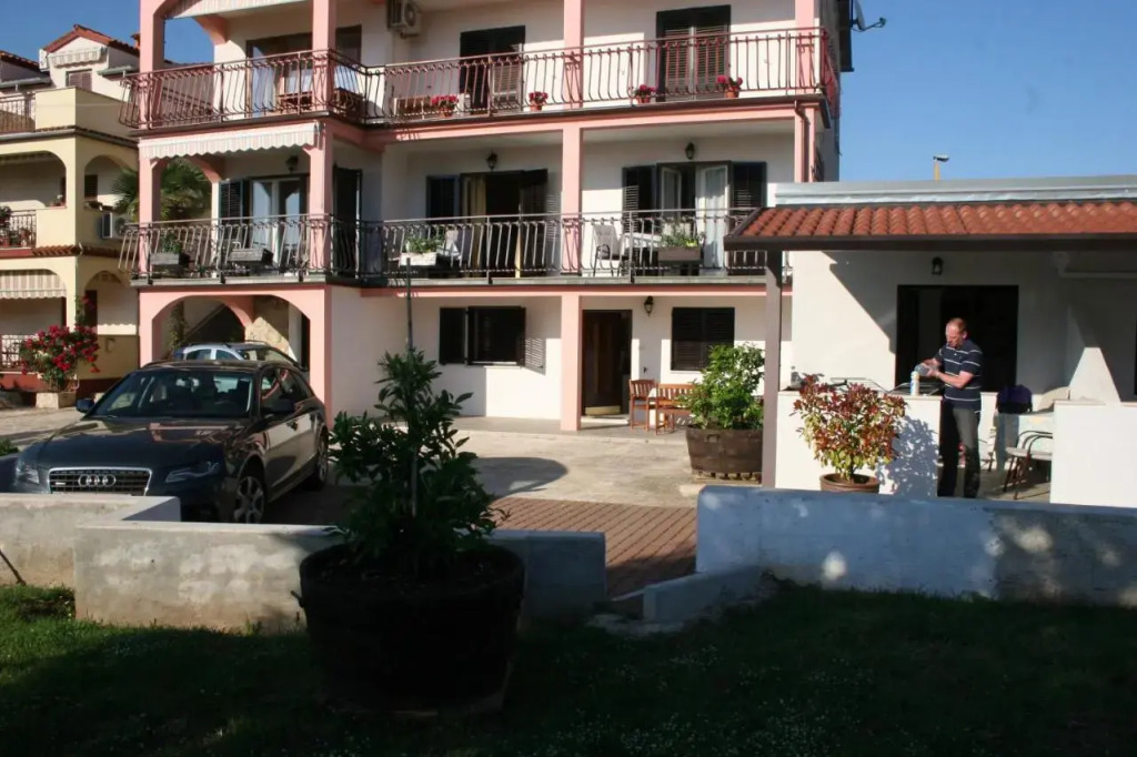 Guest House Zohil
