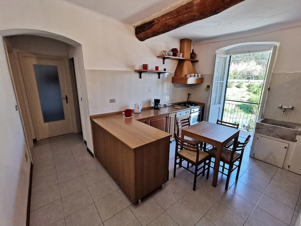 Beautiful Apartment Near The Beach