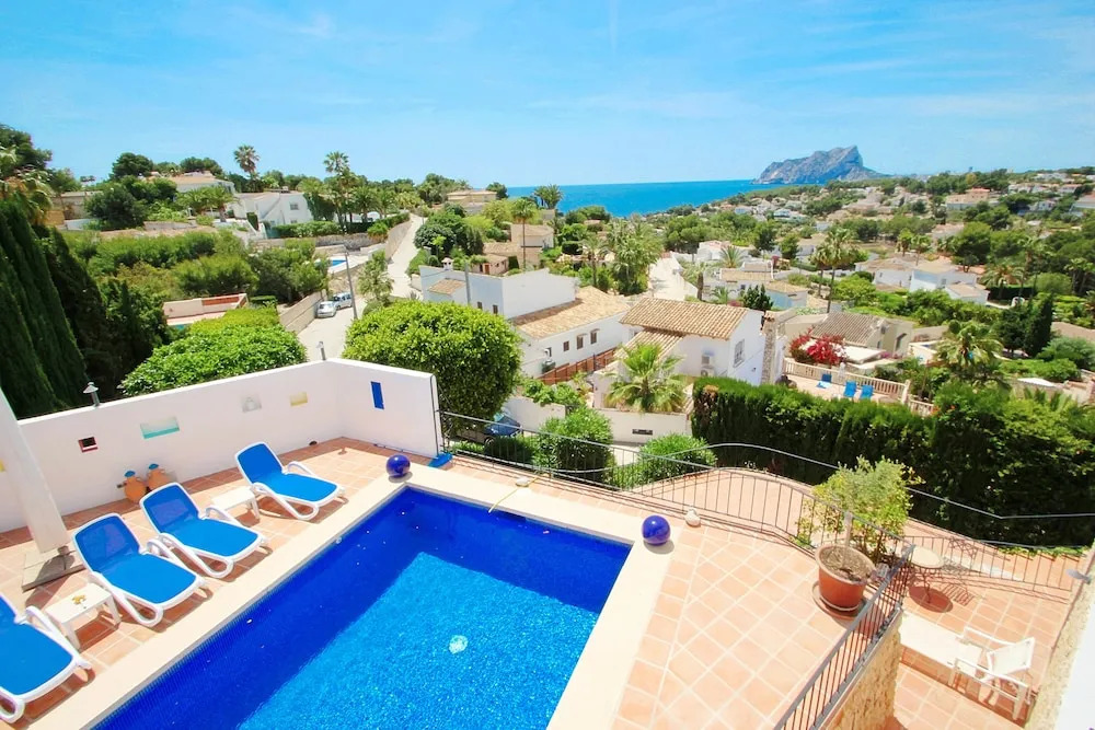 Argentario - sea view villa with private pool in Benissa