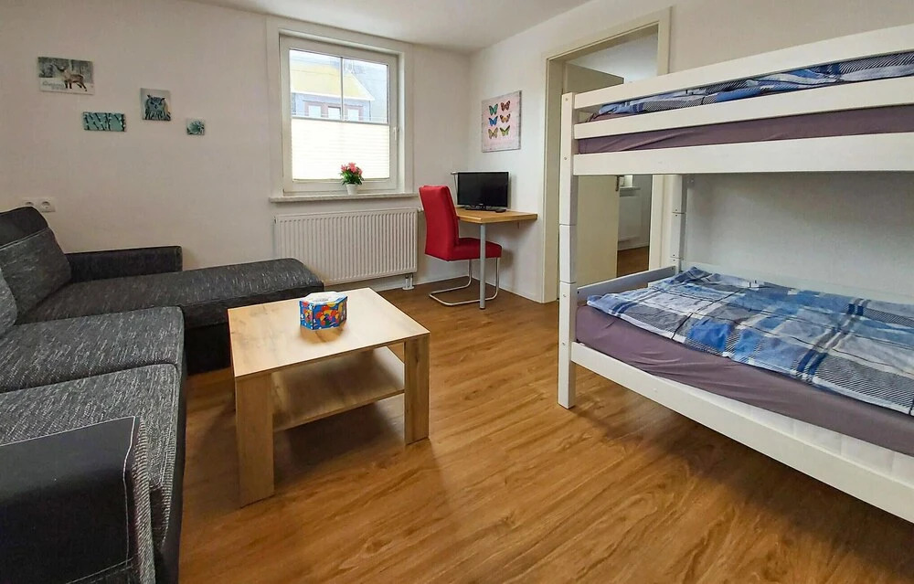 3 Bedroom Nice Home In Steinheid