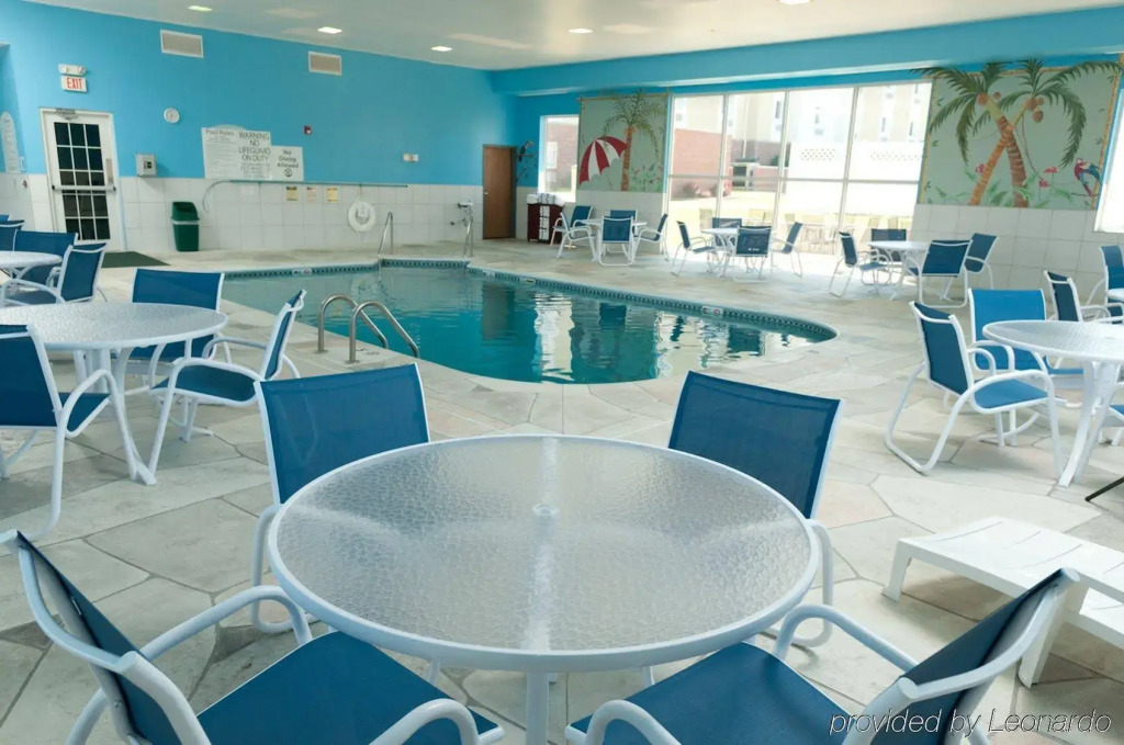 Holiday Inn Express Hotel & Suites Bloomington-Normal University Area by IHG