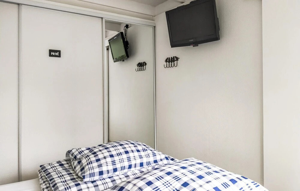 Awesome Home in Rekem-lanaken With 1 Bedrooms and Wifi