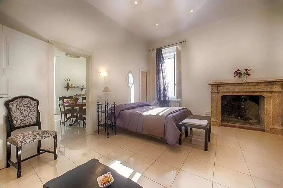 Flora Rooms