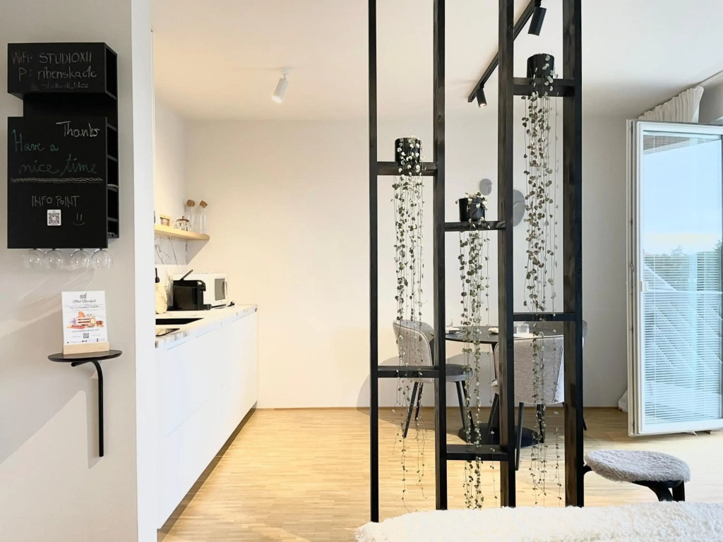 Studio XII