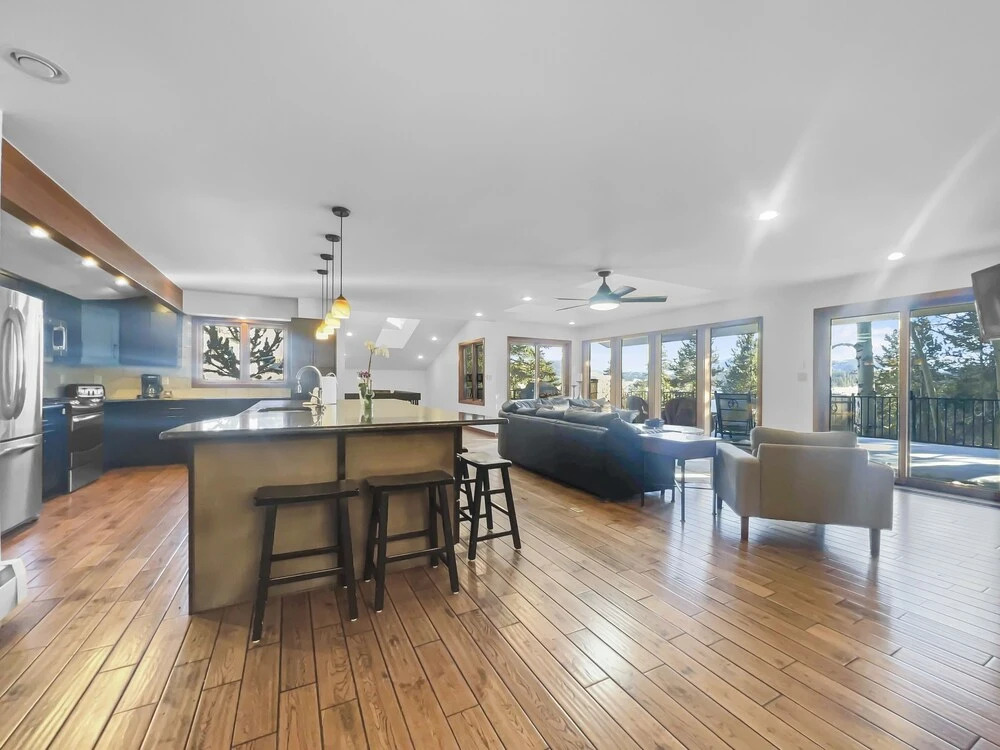 208 Tenderfoot 5 Bedroom Home by RedAwning