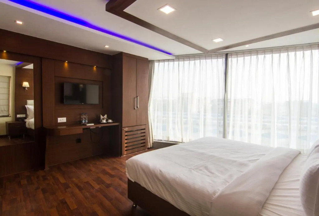 Hotel Sawood International