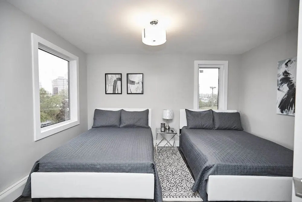 Clifton Hill Condo's