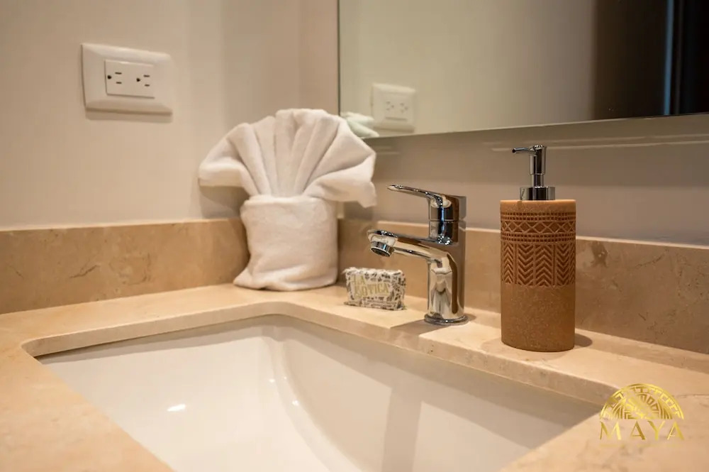 NHOA 107A Lux 2BR Condo Pool access in Aldea Zama