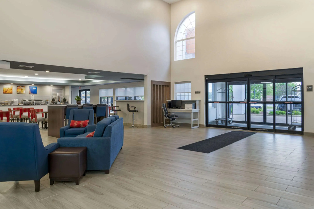 Comfort Suites Elgin Northwest