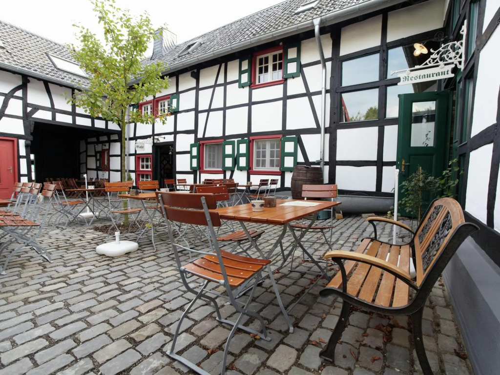 Modernes Apartment mit Parkplatz in der Eifel