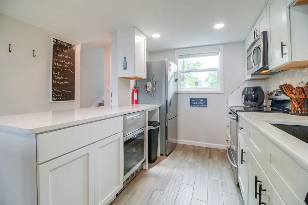 Double-decker View of Grand Lake! Modern Townhome